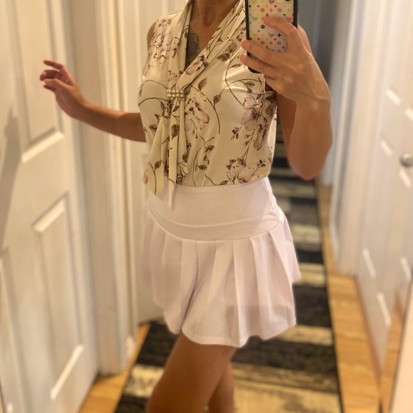 ⭐️KARL Lagerfeld ⭐️ designer blouse size large - Picture 4 of 16